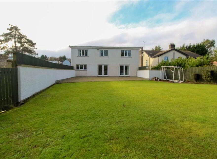 276a Comber Road, Dundonald, Belfast, BT16 1UR