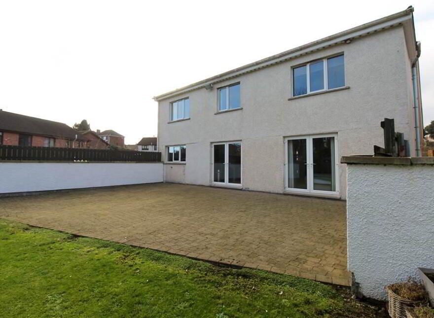 276a Comber Road, Dundonald, Belfast, BT16 1UR