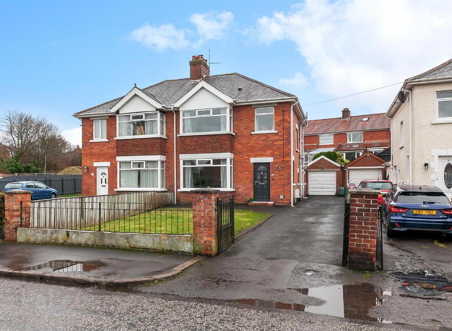 33 Circular Road, Belfast, BT4 2FE photo