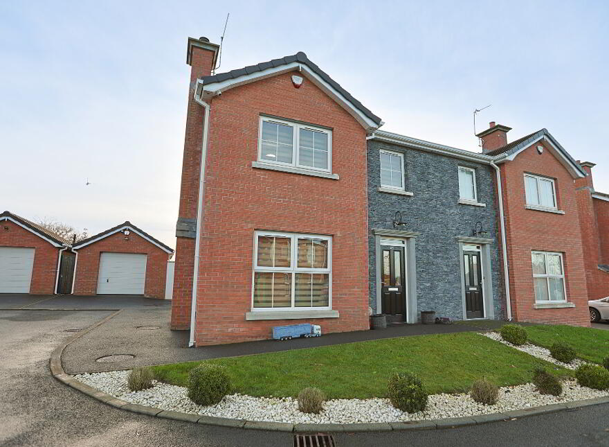 45 Scarvagh Heights, Scarva, Craigavon, BT63 6LY photo