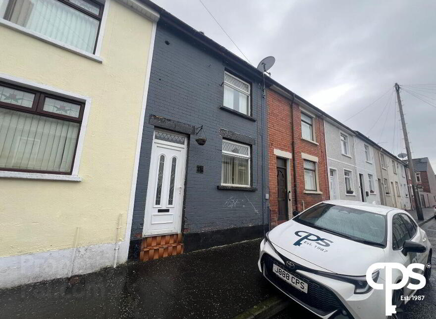 17 Forest Street, Belfast, BT12 7BG photo