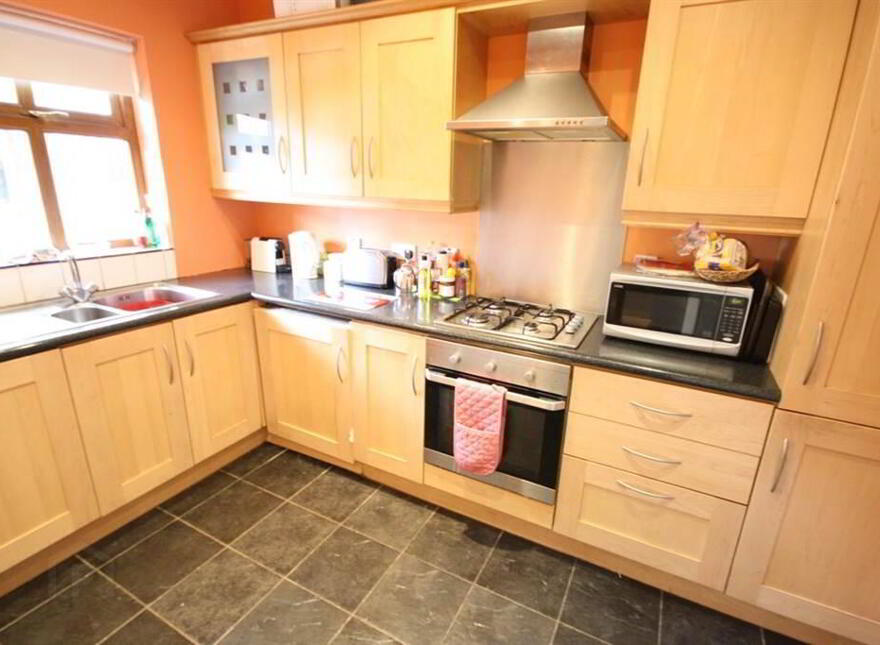 5 The Cloisters, Belfast, BT7 1GD