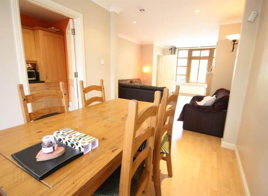 5 The Cloisters, Belfast, BT7 1GD