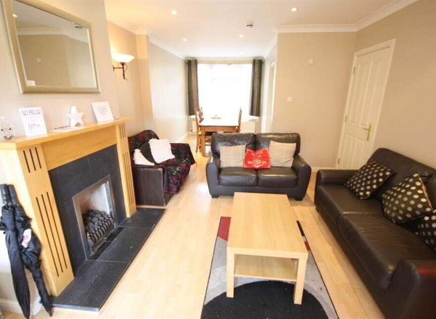 5 The Cloisters, Belfast, BT7 1GD