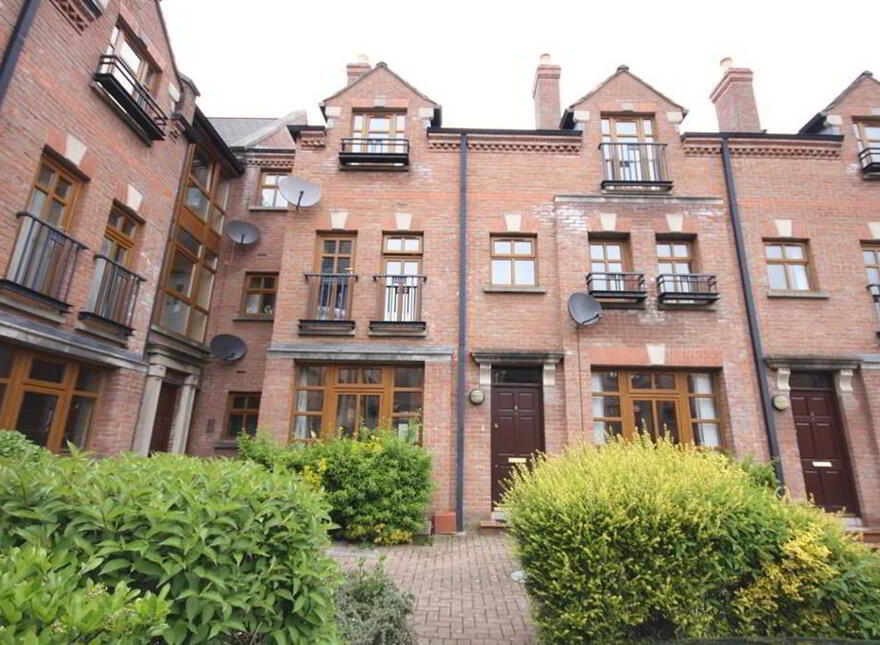 5 The Cloisters, Belfast, BT7 1GD photo