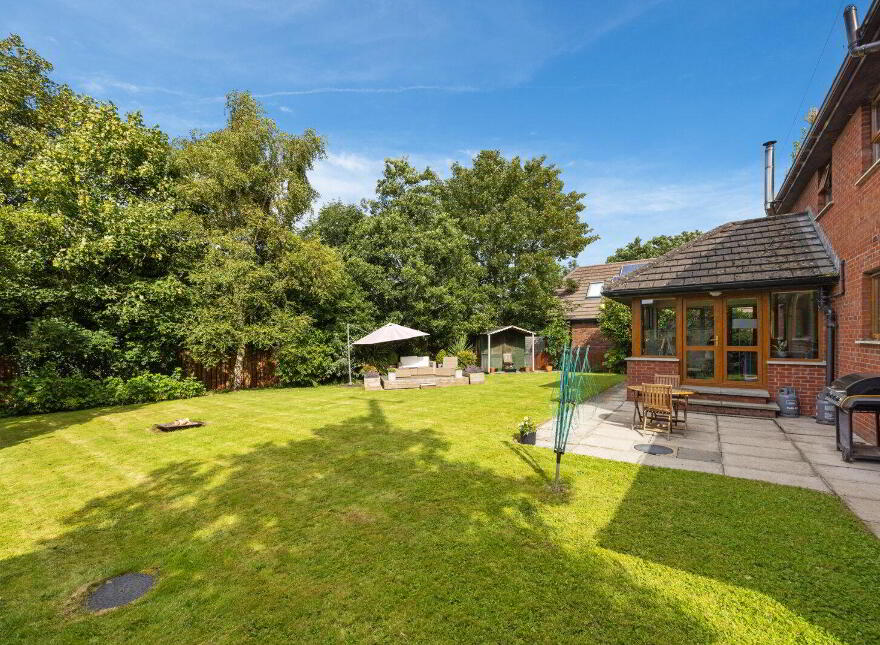 8 Shelling Hill, Lisburn, BT27 5NZ