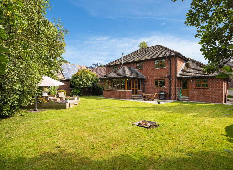8 Shelling Hill, Lisburn, BT27 5NZ