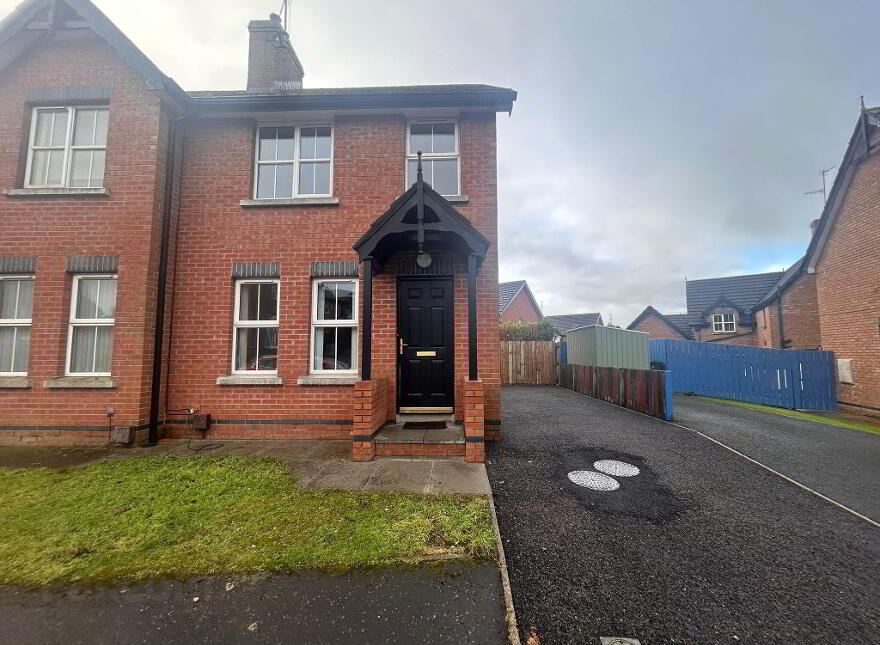 123 Carnreagh, Craigavon, BT64 3AL photo