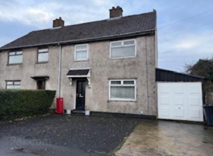 14 Sunnylands Drive, Carrickfergus, BT38 8JF photo