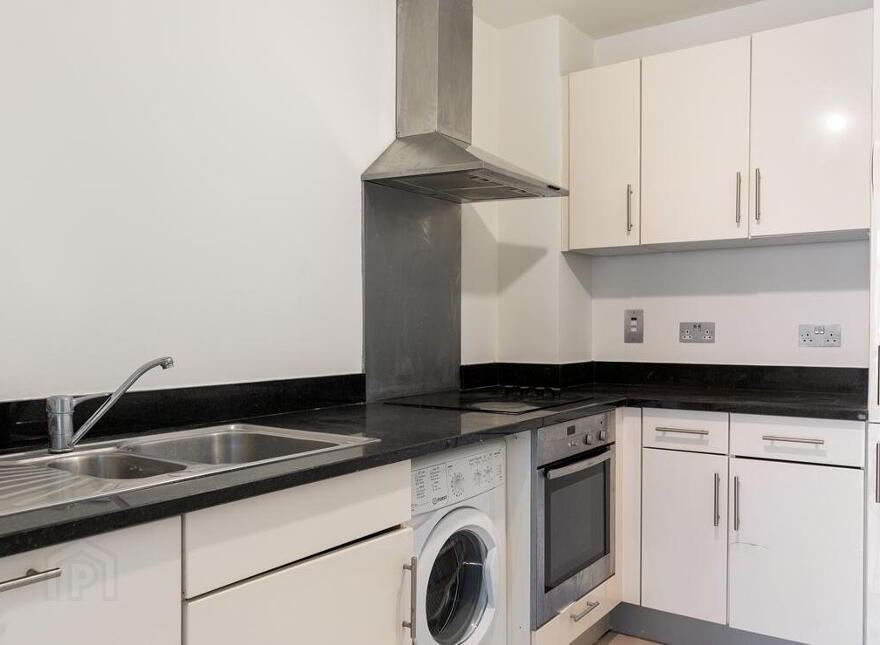 11 The Walk, Carrickmines Green, Carrickmines, Dublin, D18Y383