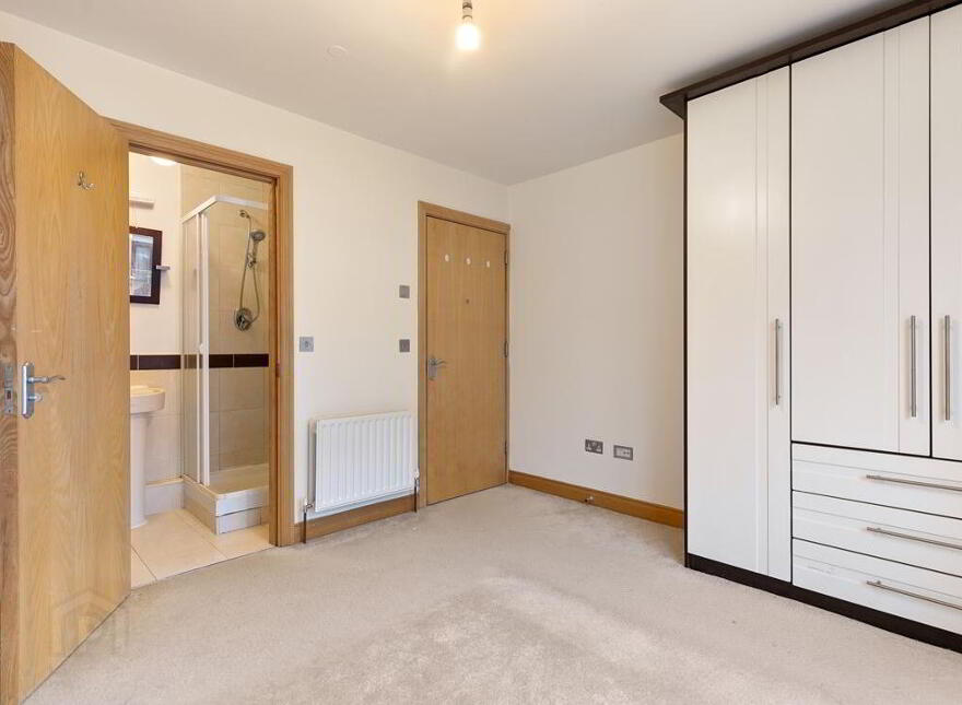 11 The Walk, Carrickmines Green, Carrickmines, Dublin, D18Y383