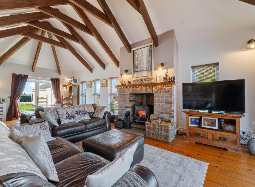 Crossboyne, Claremorris, F12Y8W2