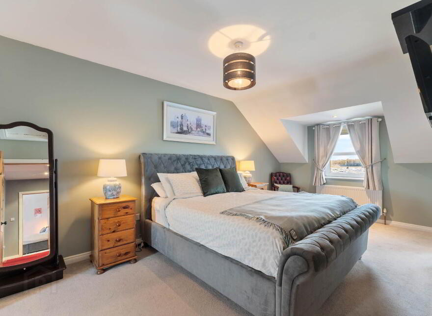 Crossboyne, Claremorris, F12Y8W2