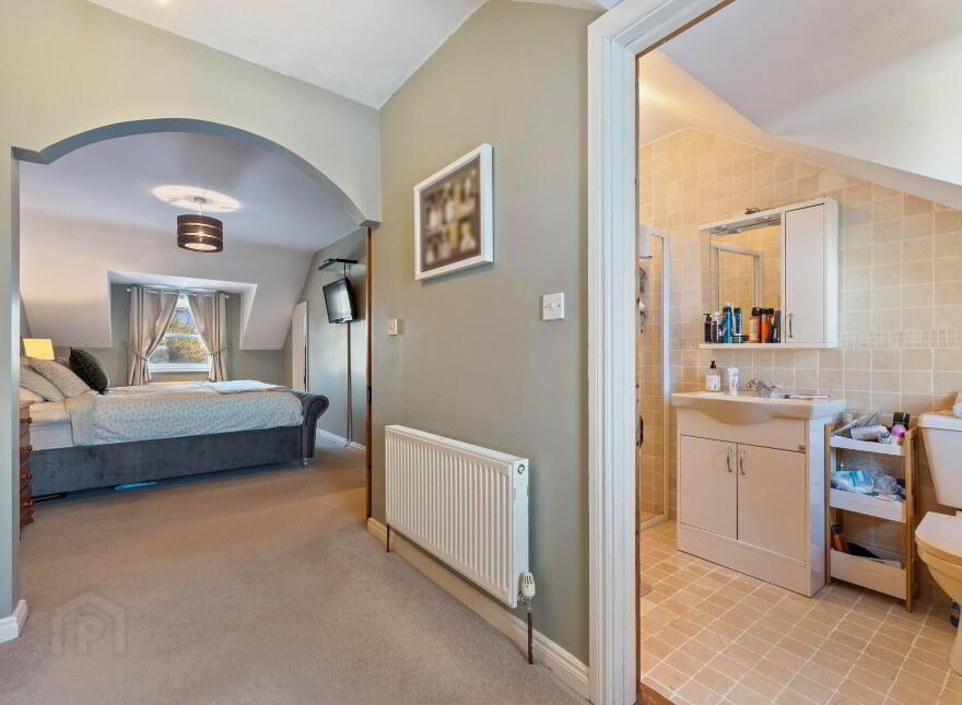 Crossboyne, Claremorris, F12Y8W2