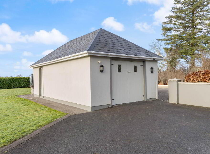 Crossboyne, Claremorris, F12Y8W2