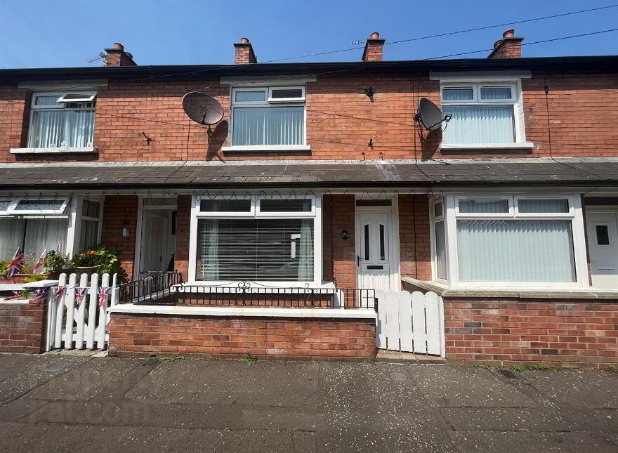 24 Avoniel Parade, Belfast, BT5 4SH photo