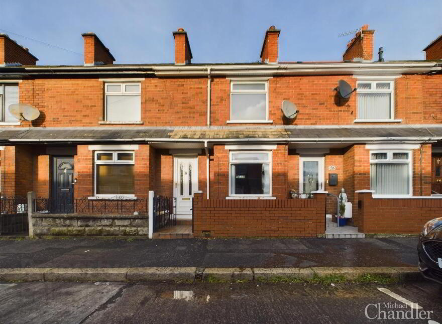 26 Willowfield Parade, Belfast, BT6 8HQ photo