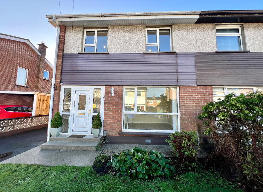 5 Malone Park, Waterside, Derry, BT47 5PE photo