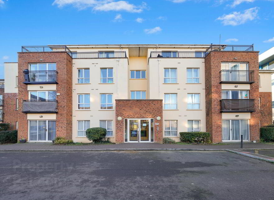 3 Thornfield Square, Clondalkin, Dublin, D22NC43 photo