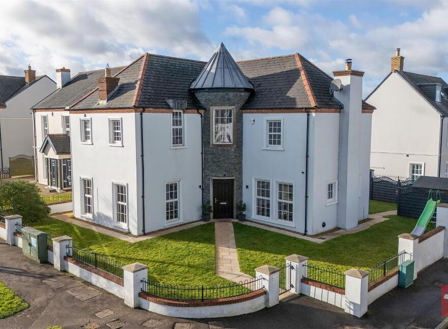 2 Blackrock Park Avenue, Newtownabbey, BT36 4NR photo