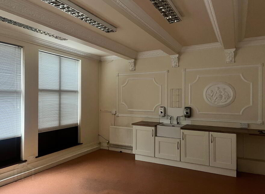 52 Adelaide Avenue, Belfast, BT9 7FY