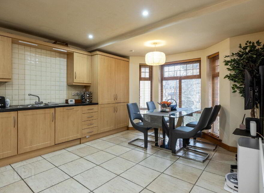 11d Malone Valley Park, Belfast, BT9 5PZ