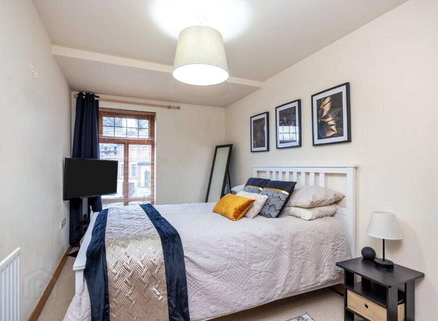 11d Malone Valley Park, Belfast, BT9 5PZ