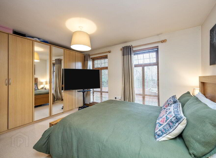 11d Malone Valley Park, Belfast, BT9 5PZ