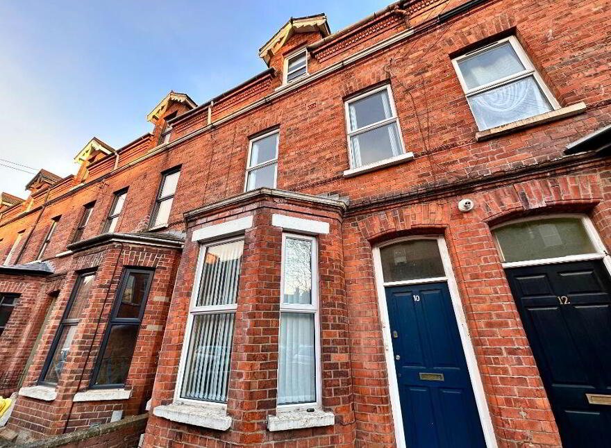 Apt 2, 10 Wellington Park Avenue, Belfast, BT9 6DT photo