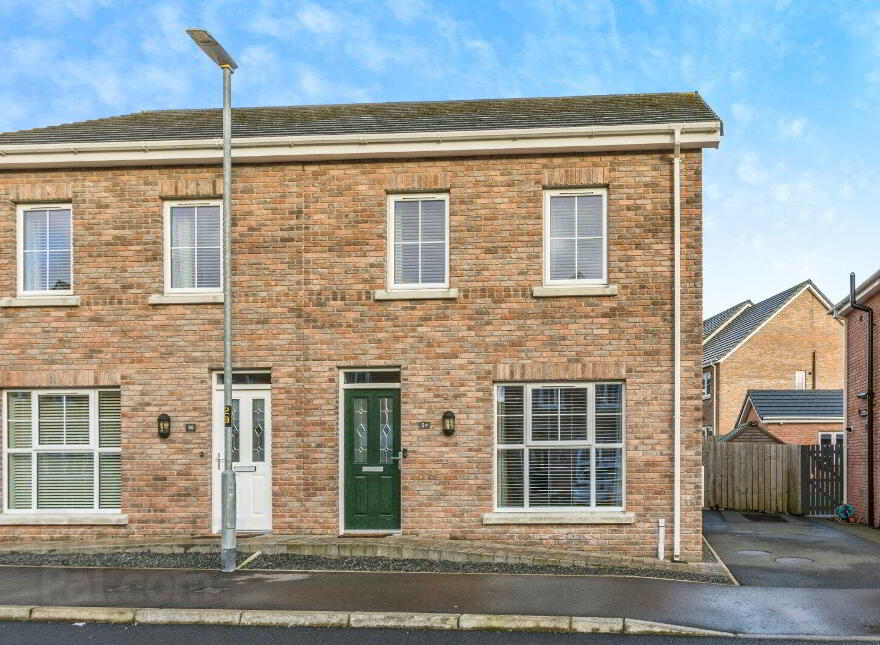 34 Ayrshire Meadows, Lisburn, BT28 2DU photo