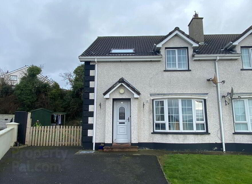 21 Caislean Court, Castlefinn, Donegal, F93AX98 photo