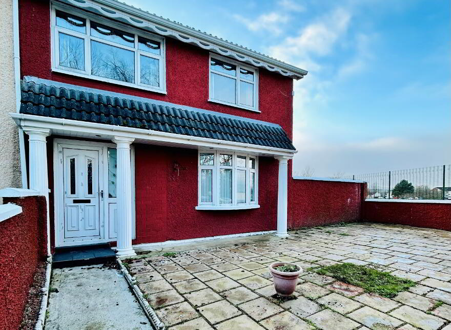 558 Carnhill, Derry/Londonderry, BT48 8BZ photo