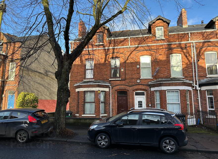 4 Stranmillis Park, Belfast, BT9 5AU photo