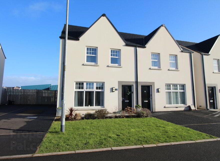 31 Ashbourne Manor Square, Carrickfergus, BT38 8GB photo