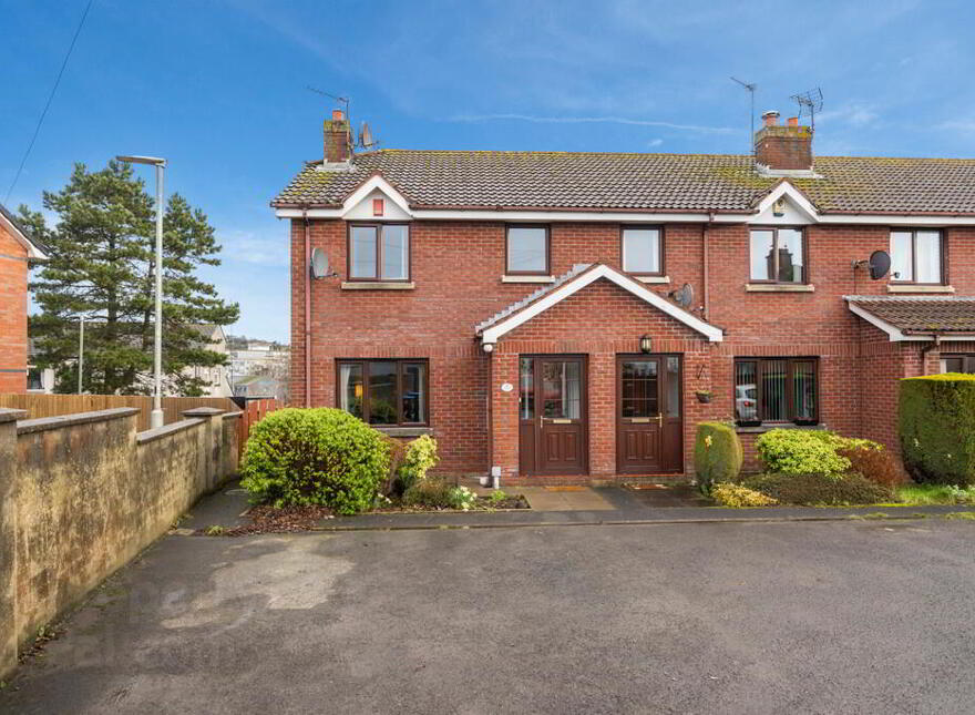 1 Cumberland Court, Dundonald, Belfast, BT16 2AP photo