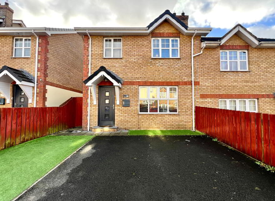 22 Church Meadow, Waterside, L'Derry, BT47 6DE photo