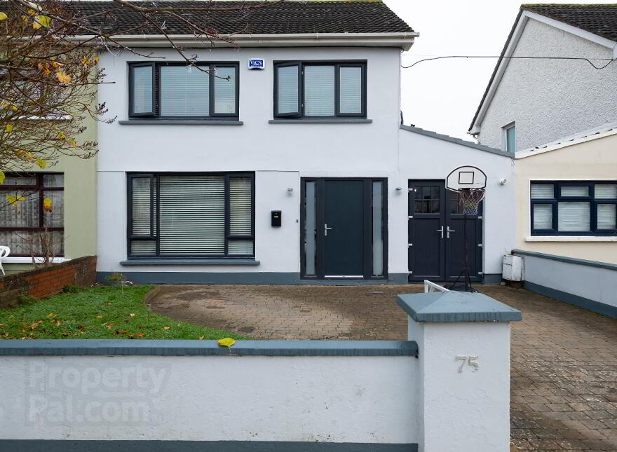 75 Mount Carmel, Newbridge, Kildare, W12V962 photo