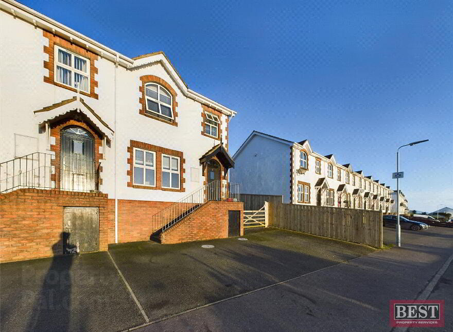 2 Carrickree Mews, Warrenpoint, Newry, BT34 3UG photo