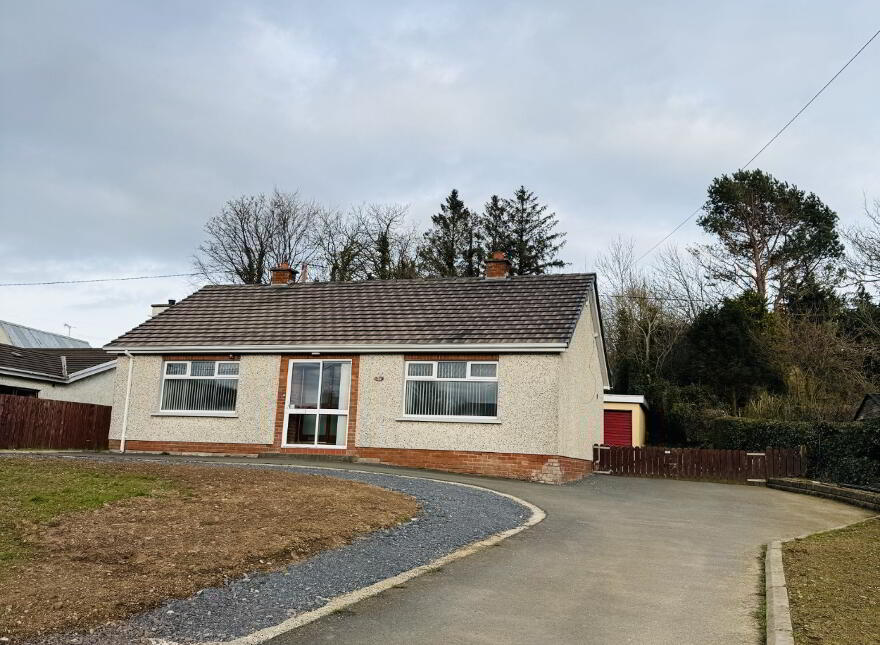 31 Tullydraw Road, Dungannon, BT70 1RE photo