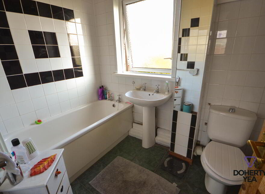 73 Ransevyn Park, Whitehead, Carrickfergus, BT38 9LZ