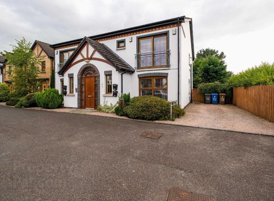 13 Inver Court, Off Inverary Avenue, Holywood Road, Belfast, BT4 1RS photo