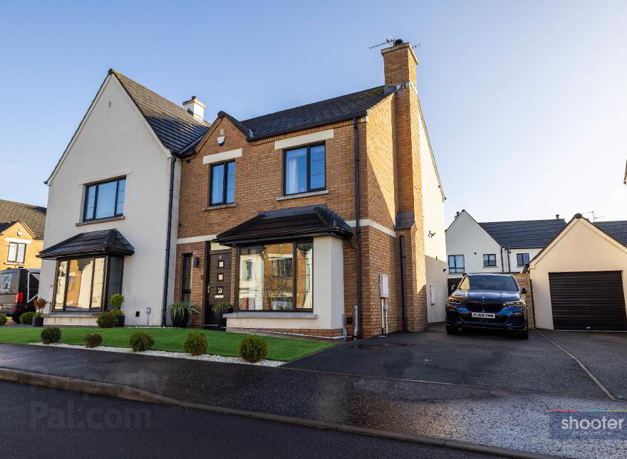 6 Bishops Green, Banbridge, BT32 4FB photo