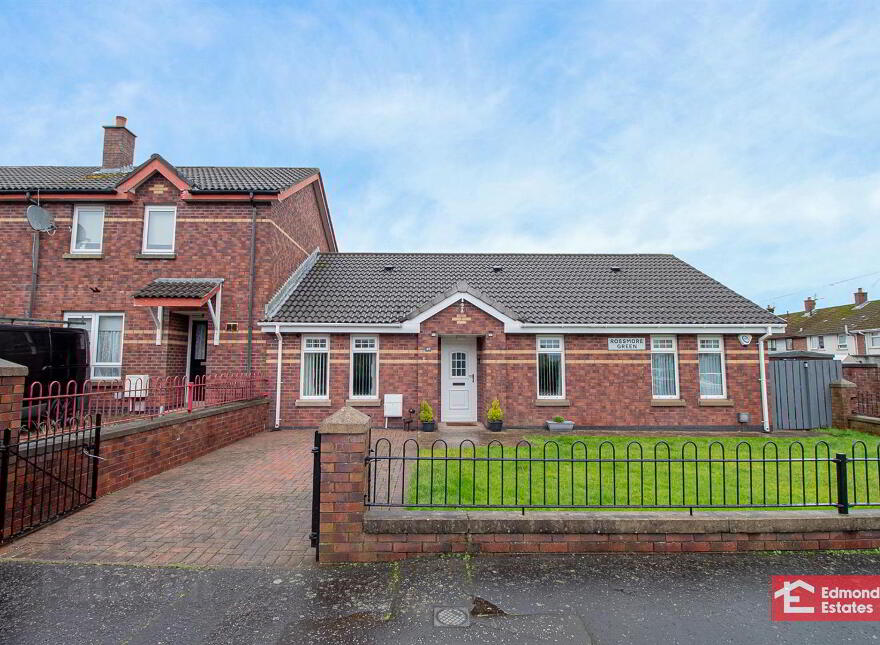 49 Rossmore Green, Greenisland, Carrickfergus, BT38 8TG photo