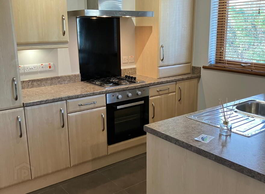 9 Glenavna, Jordanstown, Newtownabbey, BT37 0ZT photo 3