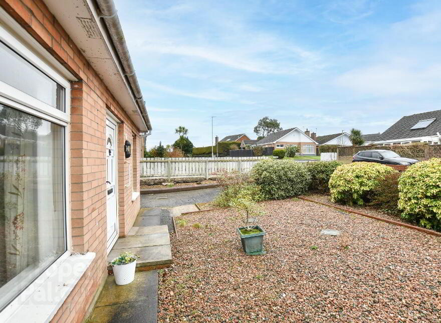 66 Navar Drive, Bangor, BT19 7SW