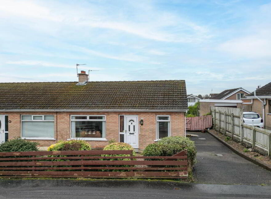 66 Navar Drive, Bangor, BT19 7SW photo