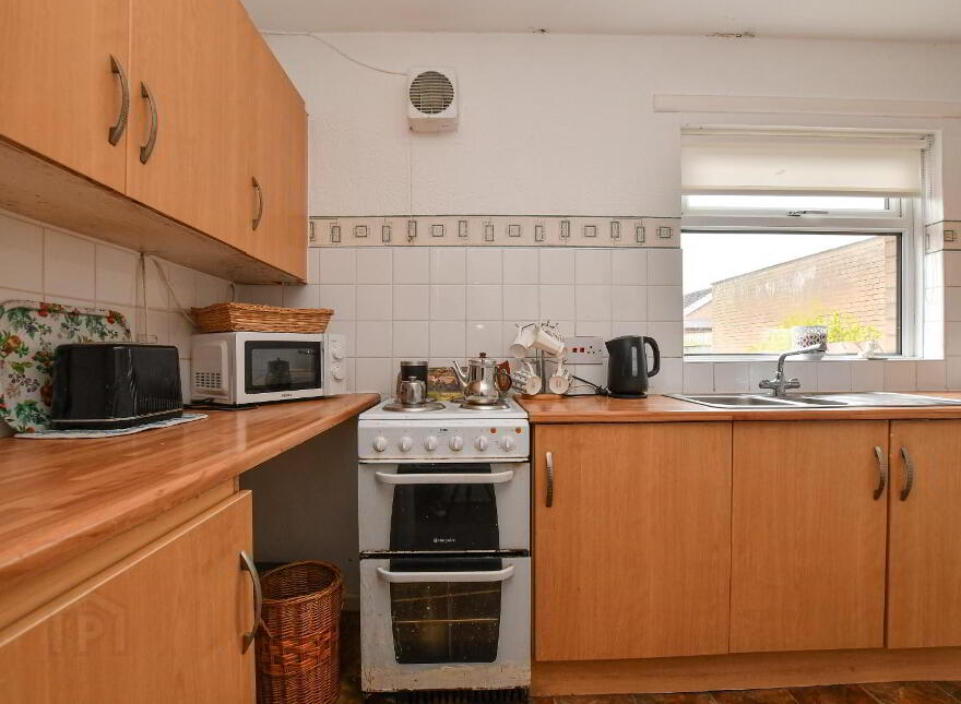 66 Navar Drive, Bangor, BT19 7SW