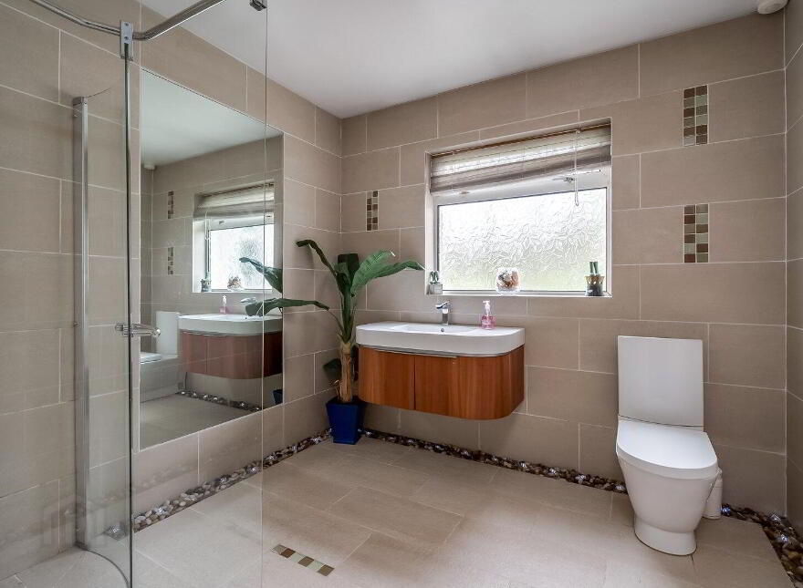 12 Lisinaw Road, Derryboye, Crossgar, BT30 9LT