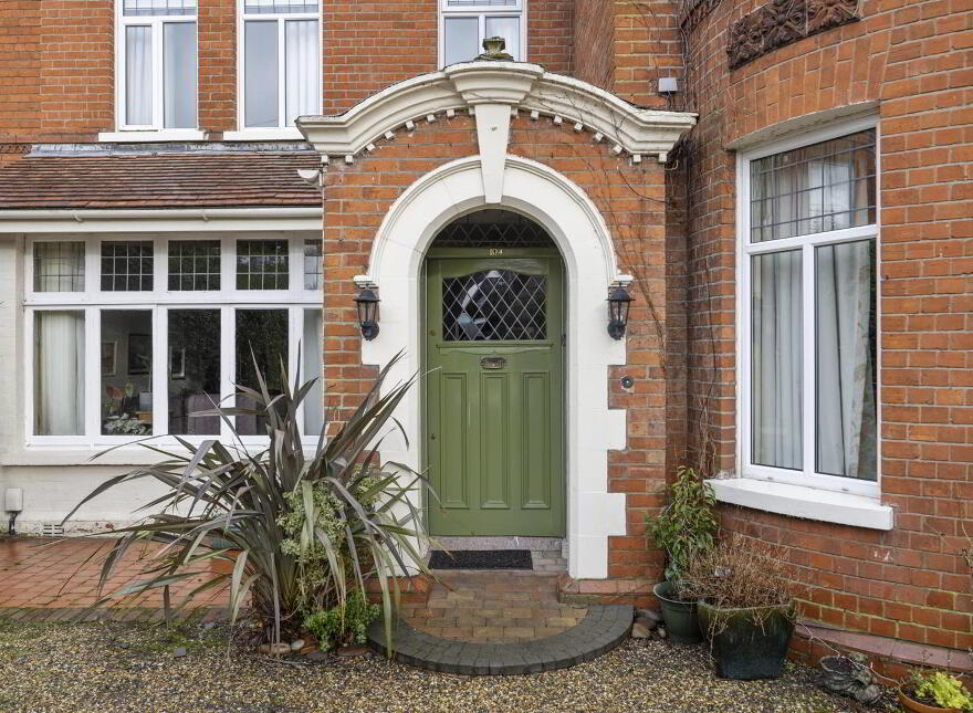 104 Balmoral Avenue, Belfast, BT9 6NZ