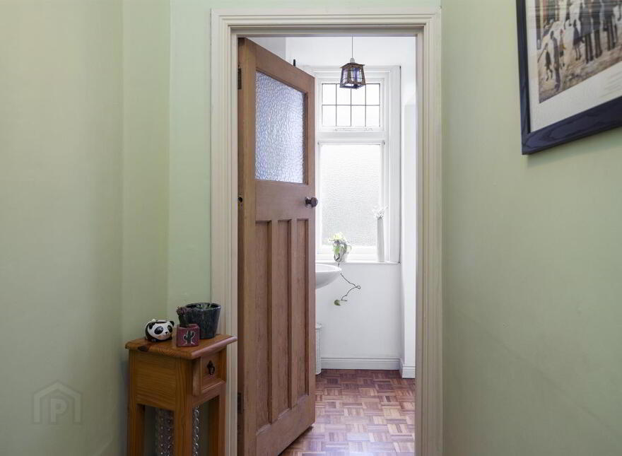 104 Balmoral Avenue, Belfast, BT9 6NZ